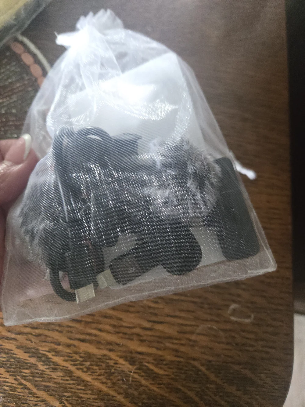 Set Of 2 Wireless Lavalier Microphone Clips w Wind Muff - Black Android & IPhone